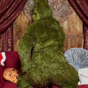 Meet your Posher, Caitlin